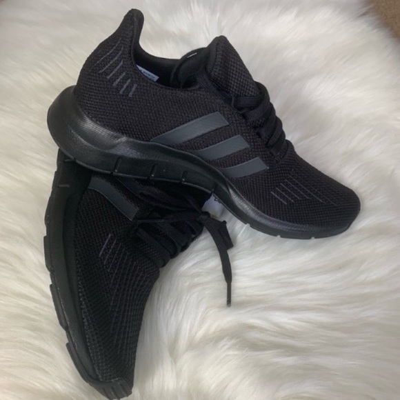 adidas Shoes - Adidas Swift Run Shoes Youth Size 4.5 New
